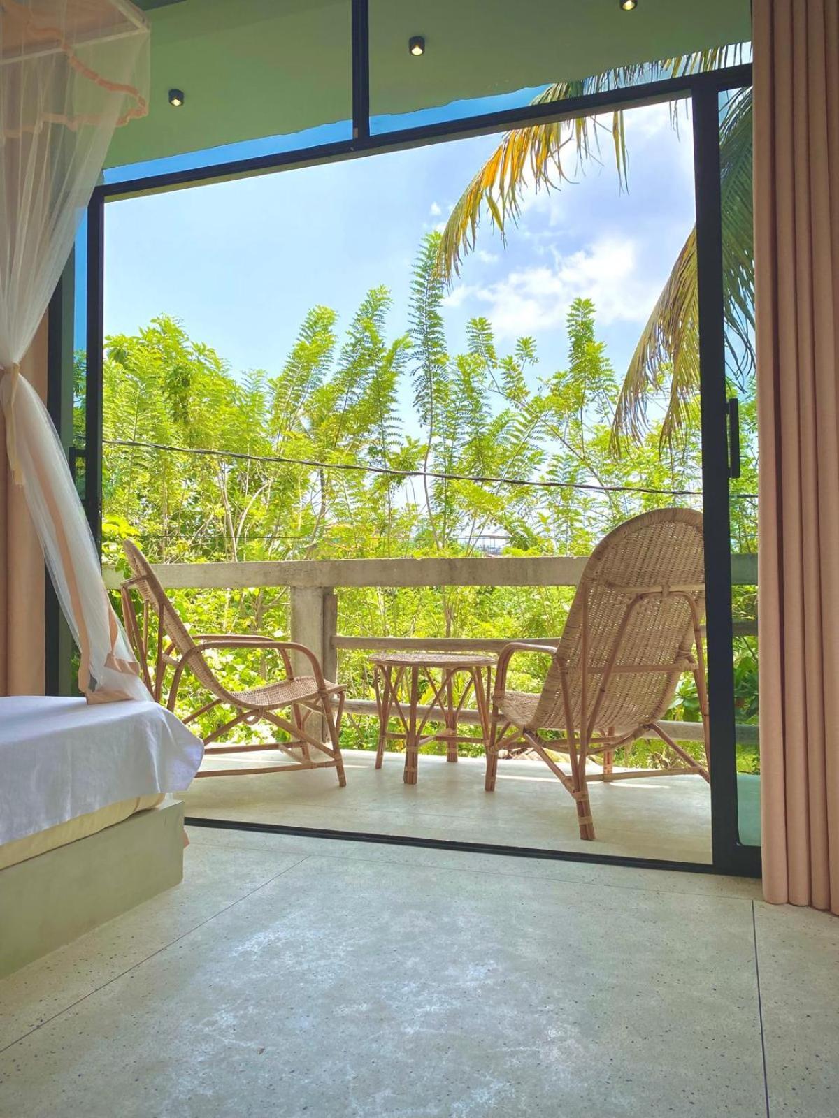 Hotel Lotus Surf House à Midigama-Est Extérieur photo